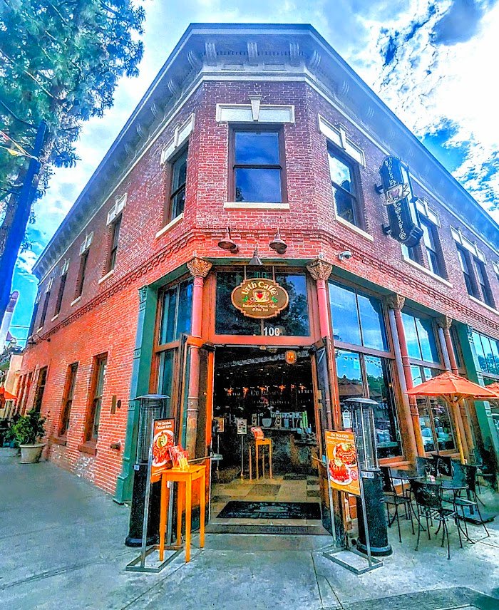 Orange留学狗的深夜续命神器，Urth Caffe Orange一口咖啡直捅心窝