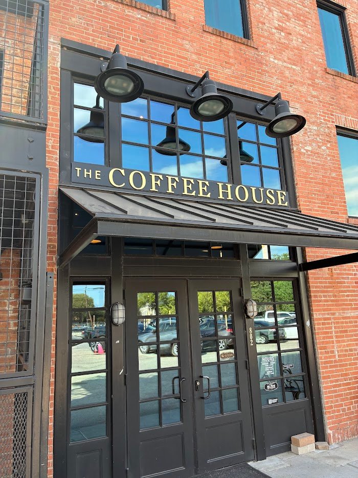 德克萨斯州休斯顿的留学生崩溃夜，The Coffee House at West End一杯丝滑竟化作续命神器！