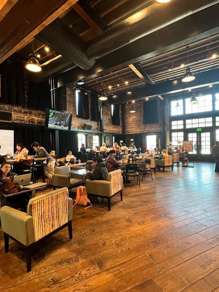 德克萨斯州休斯顿的留学生崩溃夜，The Coffee House at West End一杯丝滑竟化作续命神器！