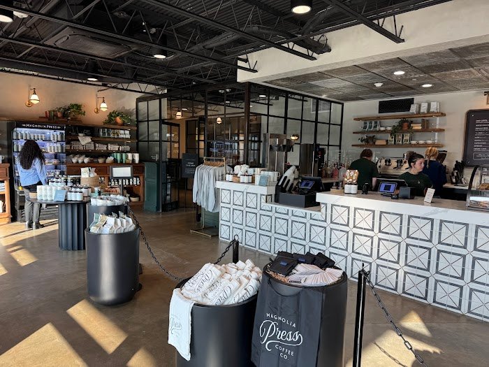 在德州沃科的Magnolia Press Coffee Co.，留学生赶完due后最爱的舒坦一隅
