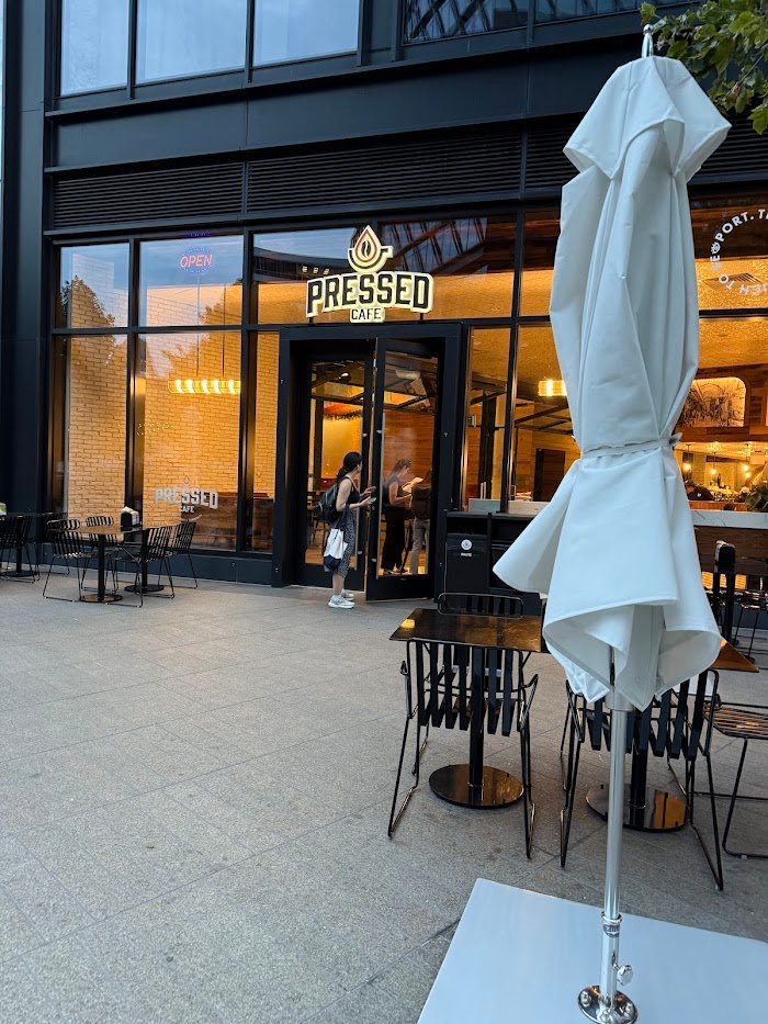 在马萨诸塞州波士顿的Pressed Cafe，终于吃到留学生最爱的踏实一口热饭